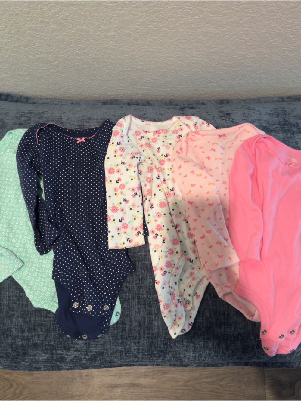 5-piece long sleeve onesie bundle